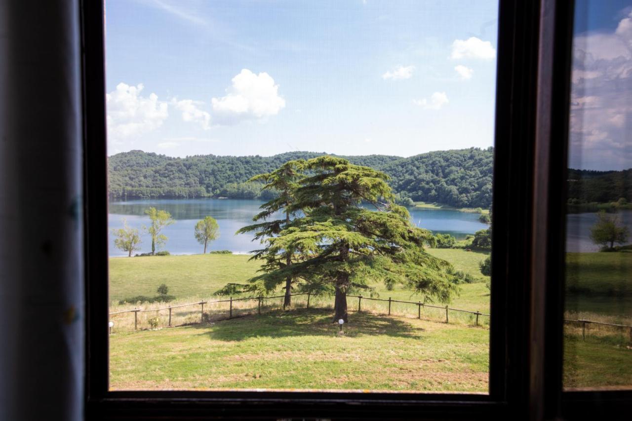 Agriturismo Lago Di Mezzano Valentano Exterior foto